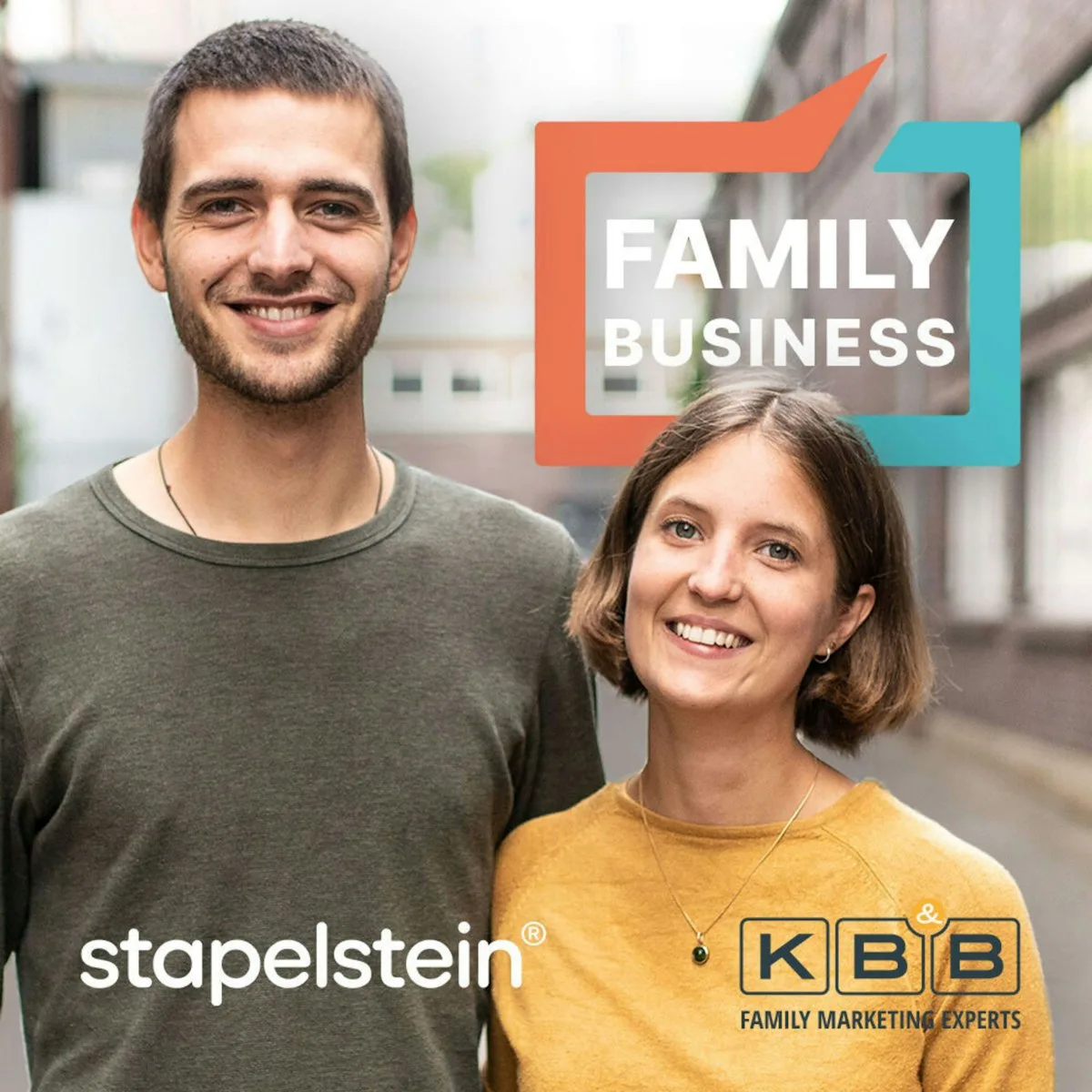 Cover der Podcastfolge FAMILY BUSINESS mit Hannah König, Kommunikation und Organisationsaufbau bei Stapelstein, und Stephan Schenk, Designer und Entwickler des Stapelsteins